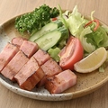 料理メニュー写真 ベーコン厚切りステーキ