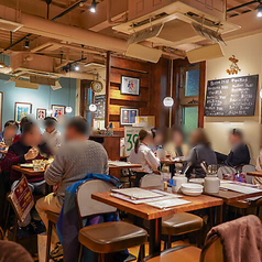 ワイン酒場 Bistro 2538 ビストロニコミヤの雰囲気1