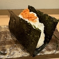 料理メニュー写真 鮭おむすび