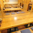 宴会は大人数もOK♪もちろんテーブル席もご用意！お得な飲み放題付きコースもご用意しております。ご宴会のご予約はお早めに！